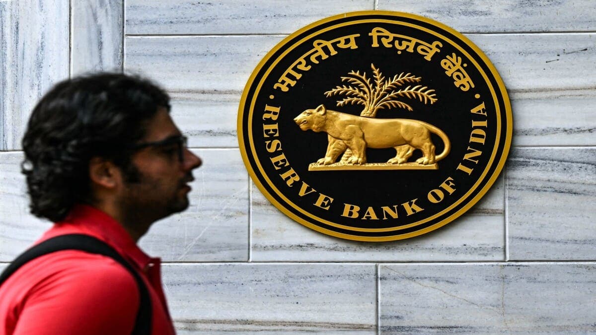 India’s forex reserves rise $1.08 billion to $676.24 billion, RBI data shows