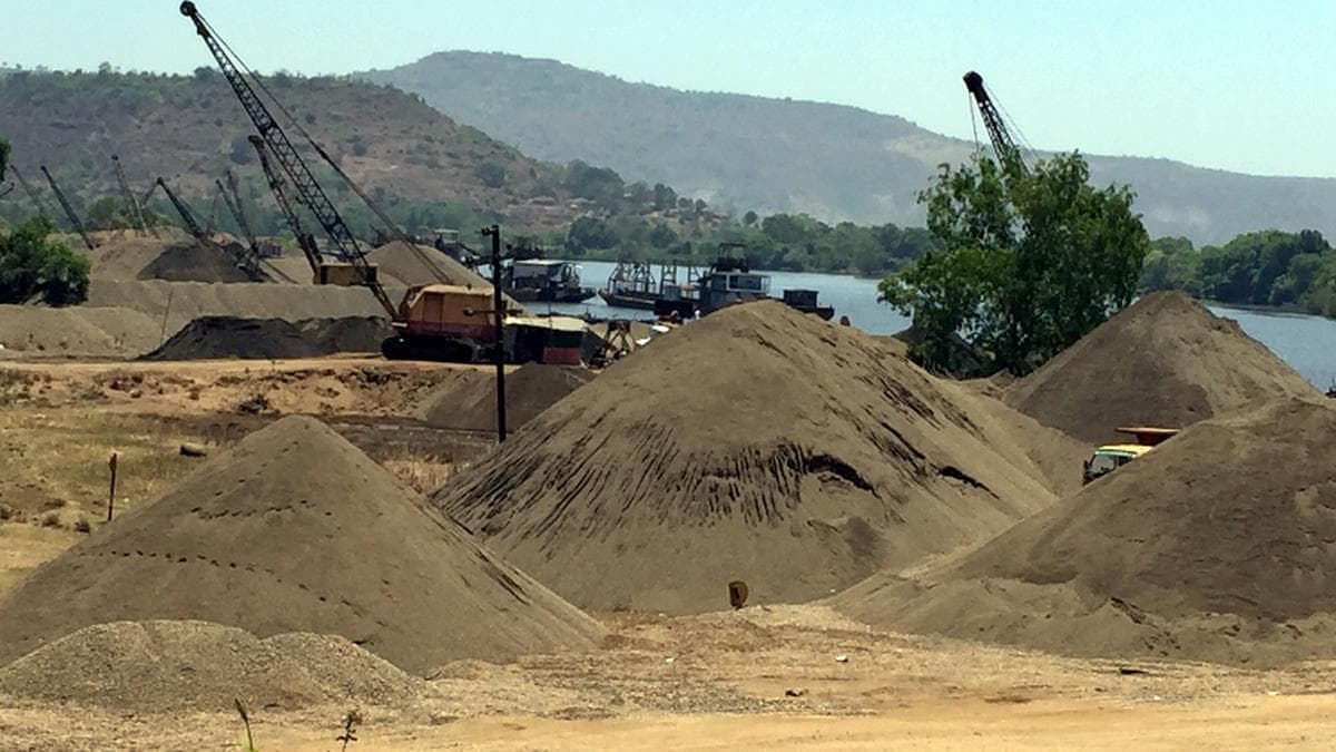 Madhya Pradesh authorities deploy force at illegal sand mining locations; take preventive measures