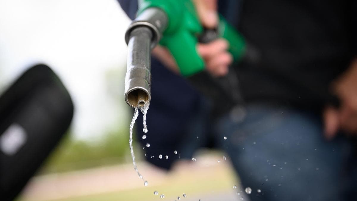 Venezuela, Russia step up crude shipments, India benefits