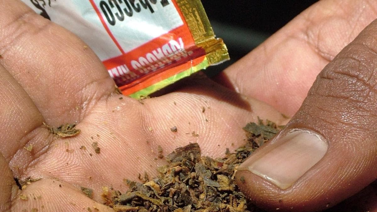 Stringent action being taken against offenders selling tobacco near schools: Erode Collector