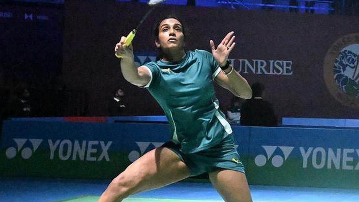 Sindhu battles past Hooda, Shetty upsets world No. 11 Farhan