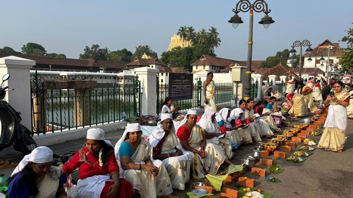 Festive mood grips Kerala capital ahead of Attukal Pongala March 3