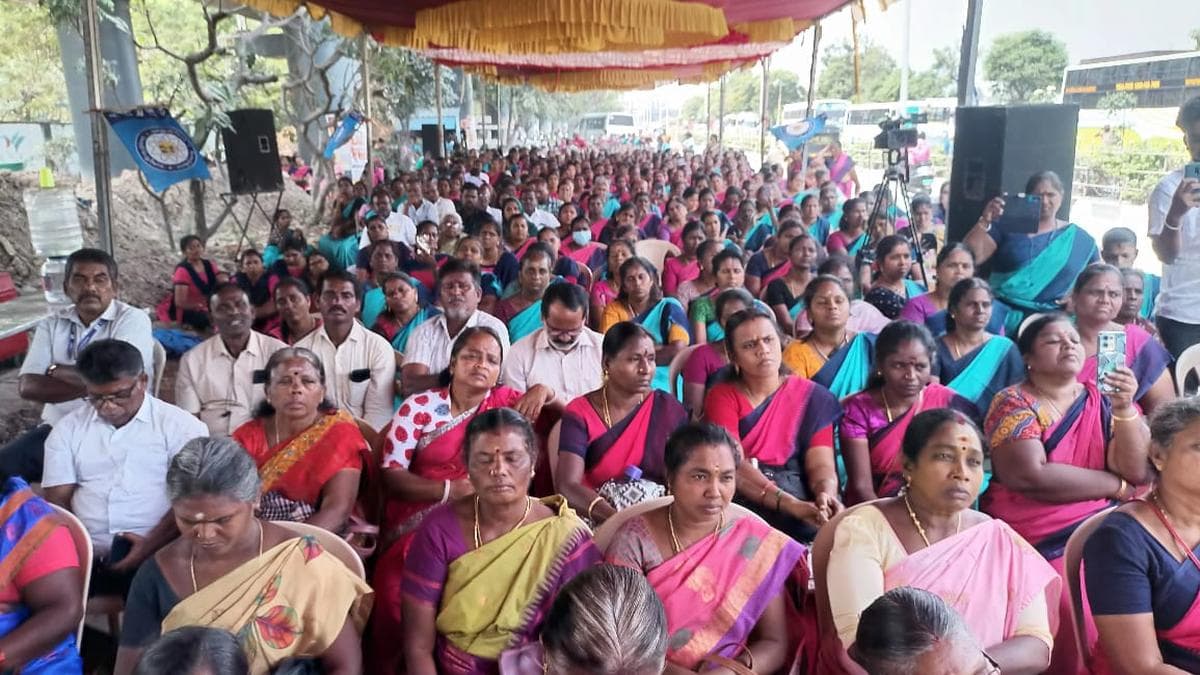 Anganwadi workers continue protest for 15th day in Chennai demanding regularisation